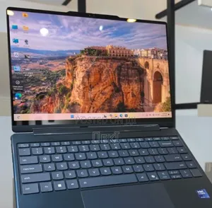 Laptop Lenovo Yoga 9i 16GB Intel Core Ultra 7 SSD 1T