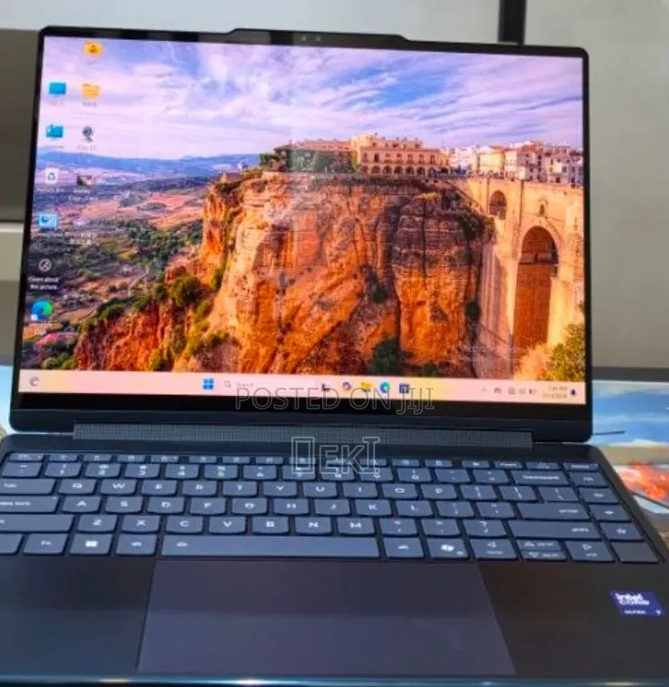 Laptop Lenovo Yoga 9i 16GB Intel Core Ultra 7 SSD 1T