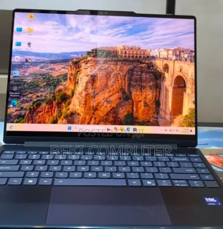 Laptop Lenovo Yoga 9i 16GB Intel Core Ultra 7 SSD 1T
