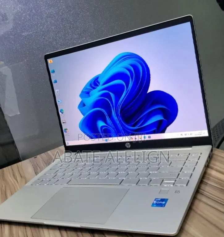 New Laptop HP Pavilion 14 16GB Intel Core i5 SSD 512GB