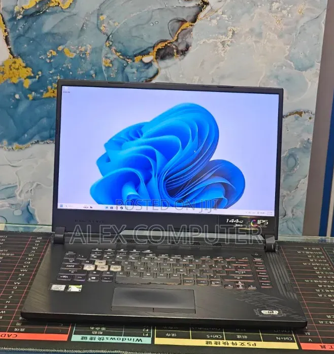 New Laptop Asus ROG Strix G15 16GB Intel Core i7 SSD 512GB