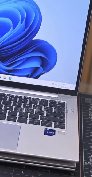 New Laptop HP EliteBook 840 G10 16GB Intel Core i7 SSD 512GB