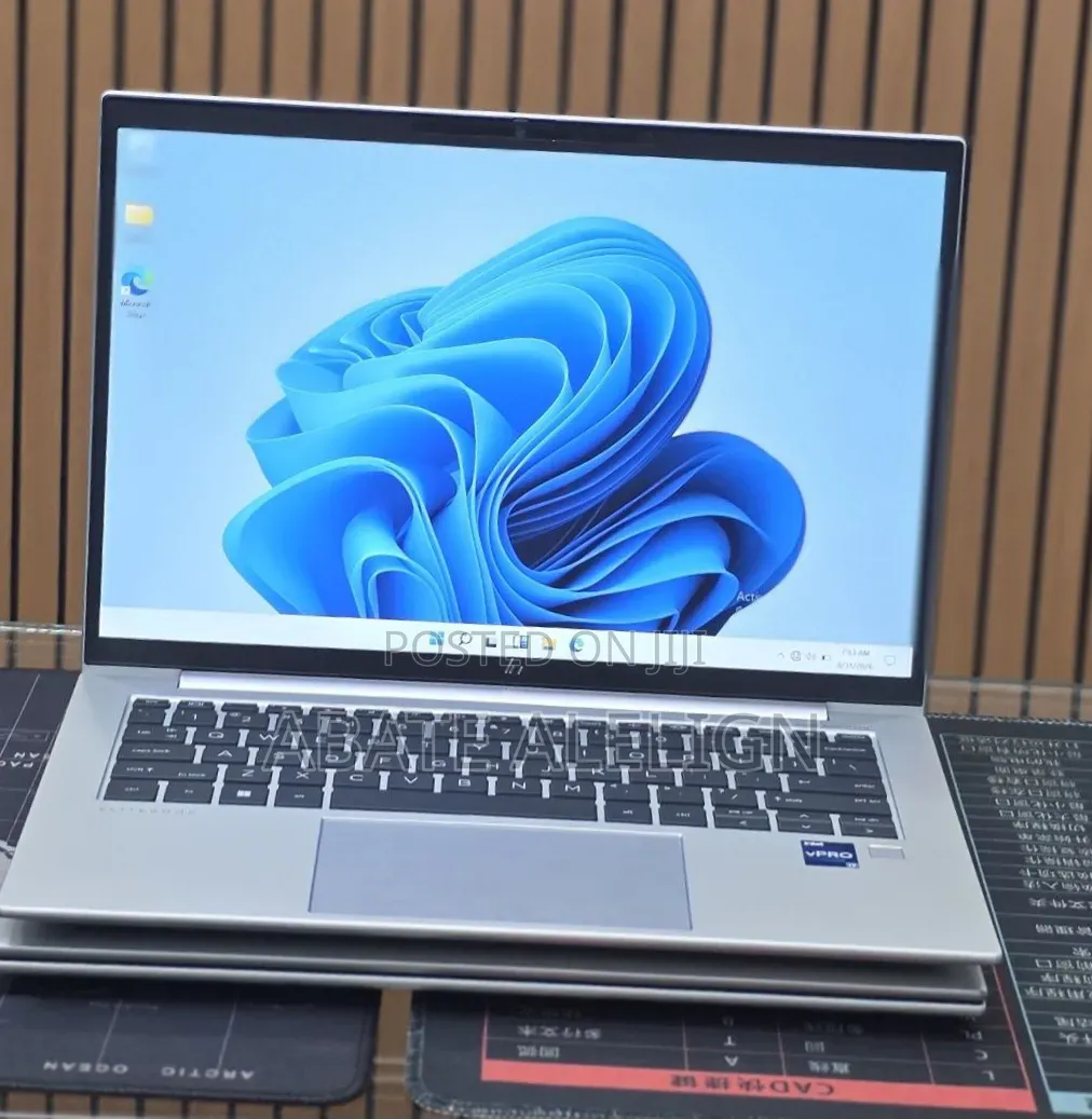 New Laptop HP EliteBook 840 G10 16GB Intel Core i7 SSD 512GB
