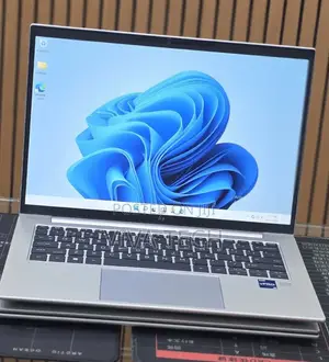New Laptop HP EliteBook 840 G10 16GB Intel Core i7 SSD 512GB