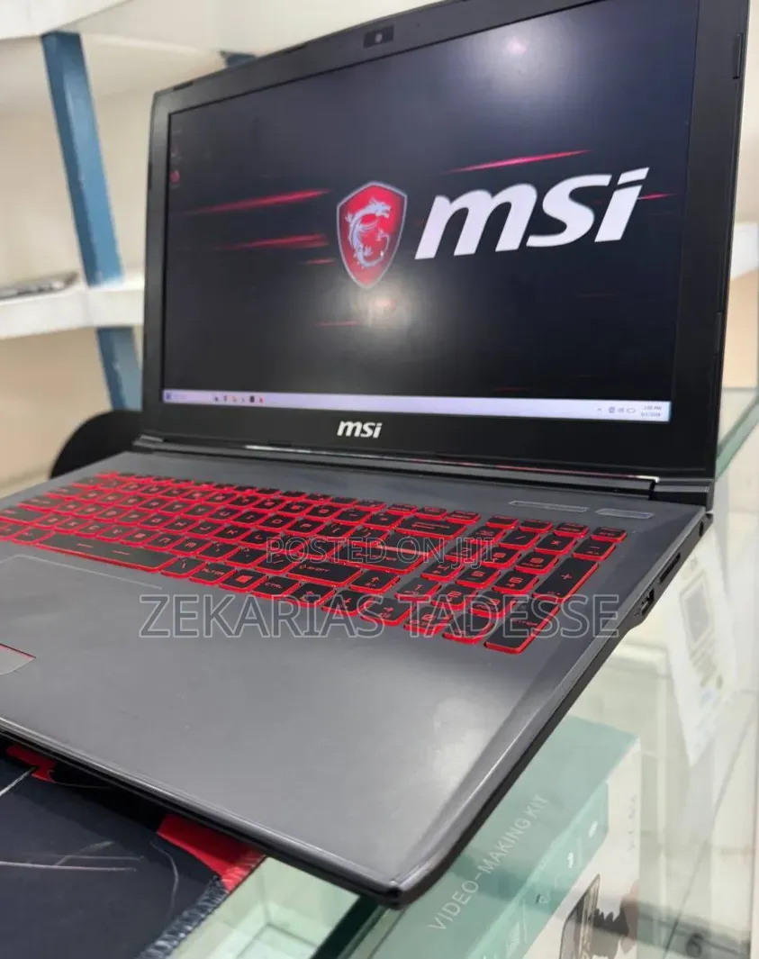 New Laptop MSI 16GB Intel Core i5 SSD 256GB