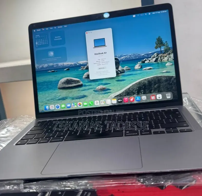 New Laptop Apple MacBook Air 8GB Apple M1 SSD 256GB