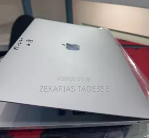 New Laptop Apple MacBook Air 8GB Apple M1 SSD 256GB