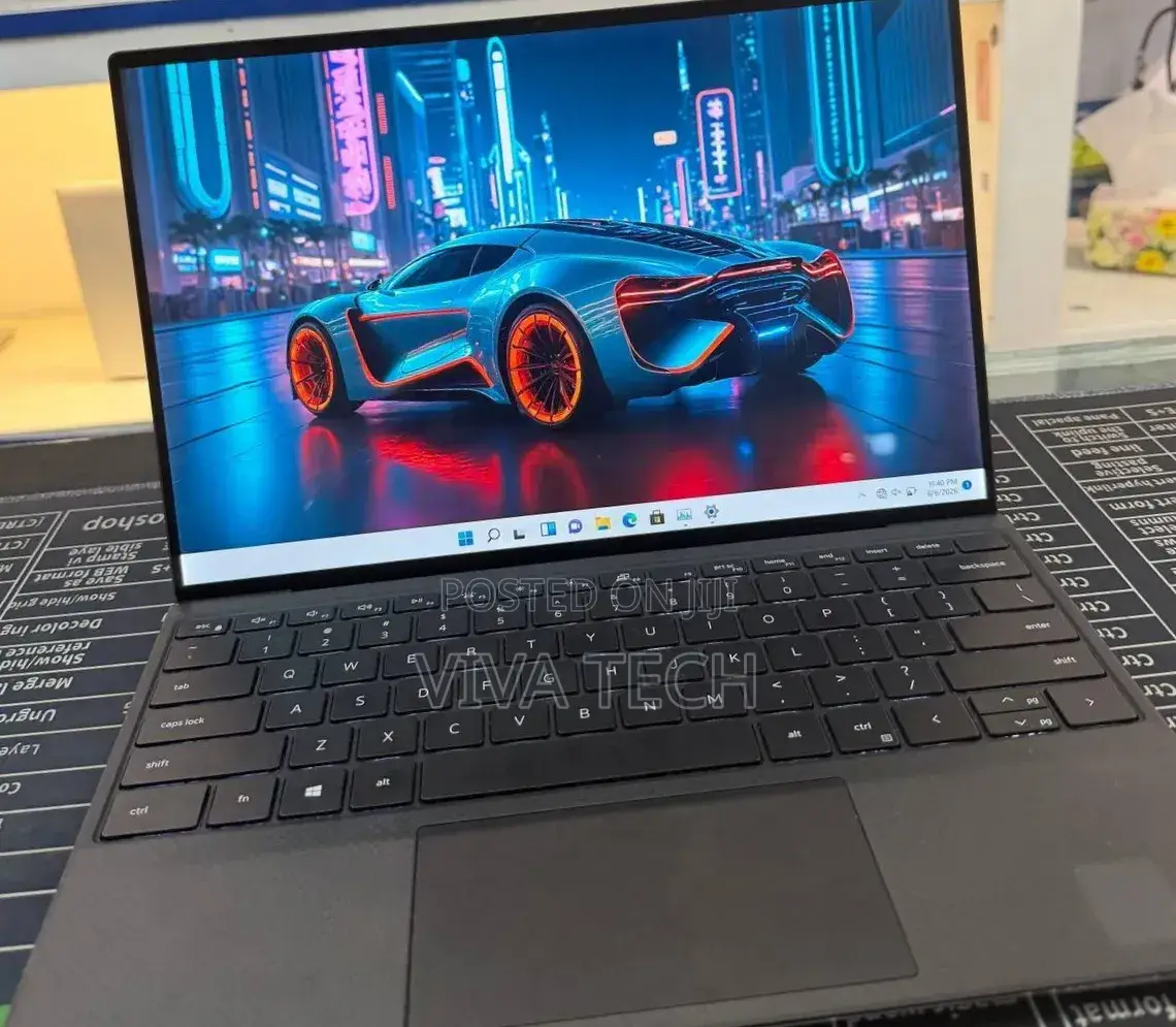 New Laptop Dell XPS 13 16GB Intel Core i7 SSD 512GB