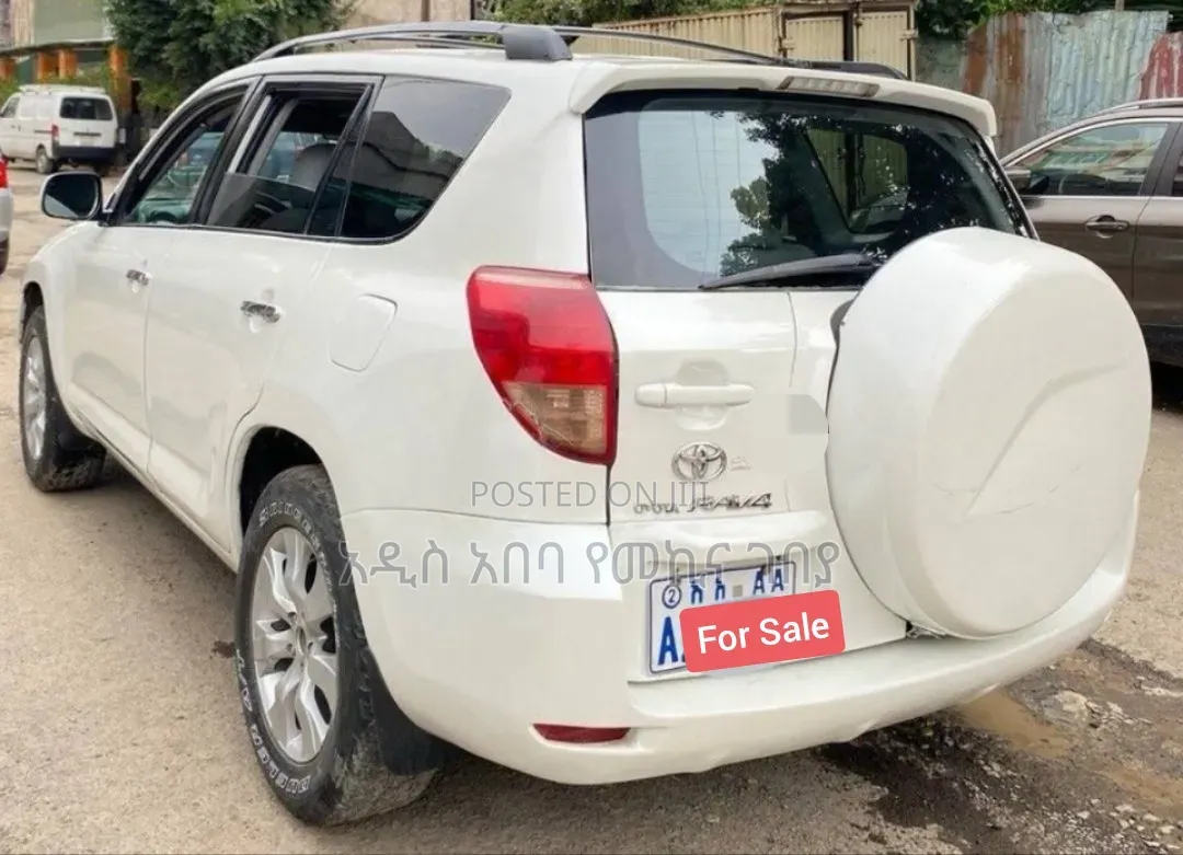 Toyota RAV4 2006 White
