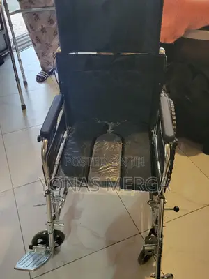 Multifunctional wheelchair支窑Commode Recliner Wheelchair宏達Chair Weight: