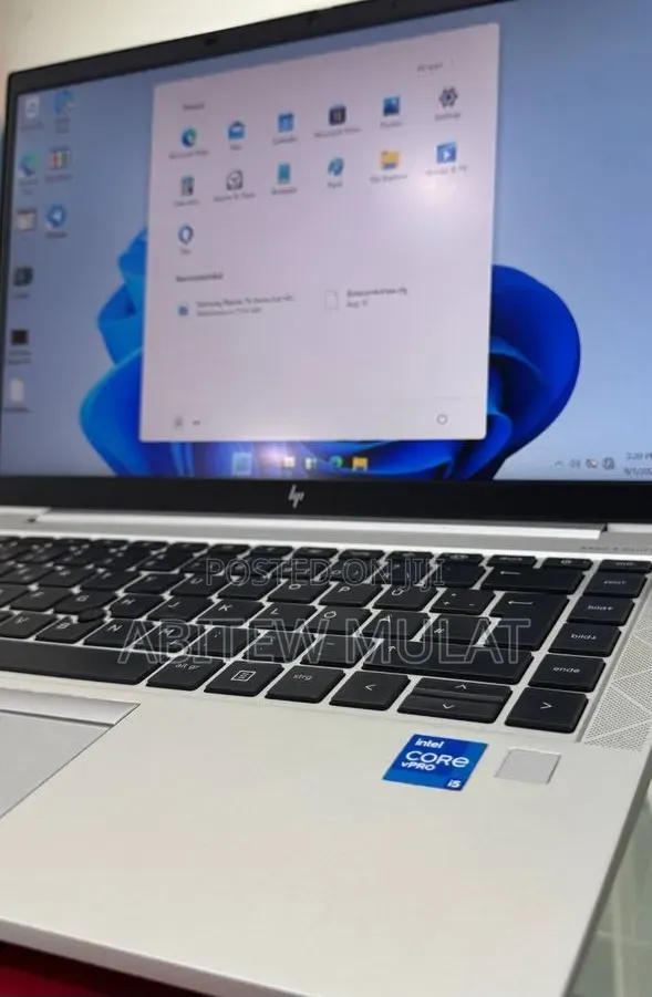New Laptop HP EliteBook 840 16GB Intel Core i5 SSD 512GB