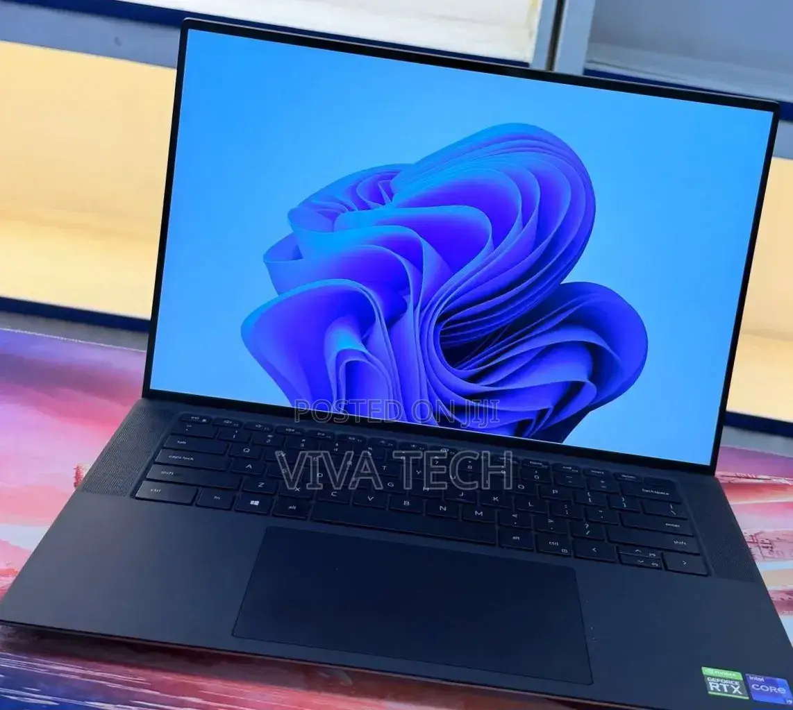 New Laptop Dell Precision 5560 16GB Intel Core i9 SSD 512GB