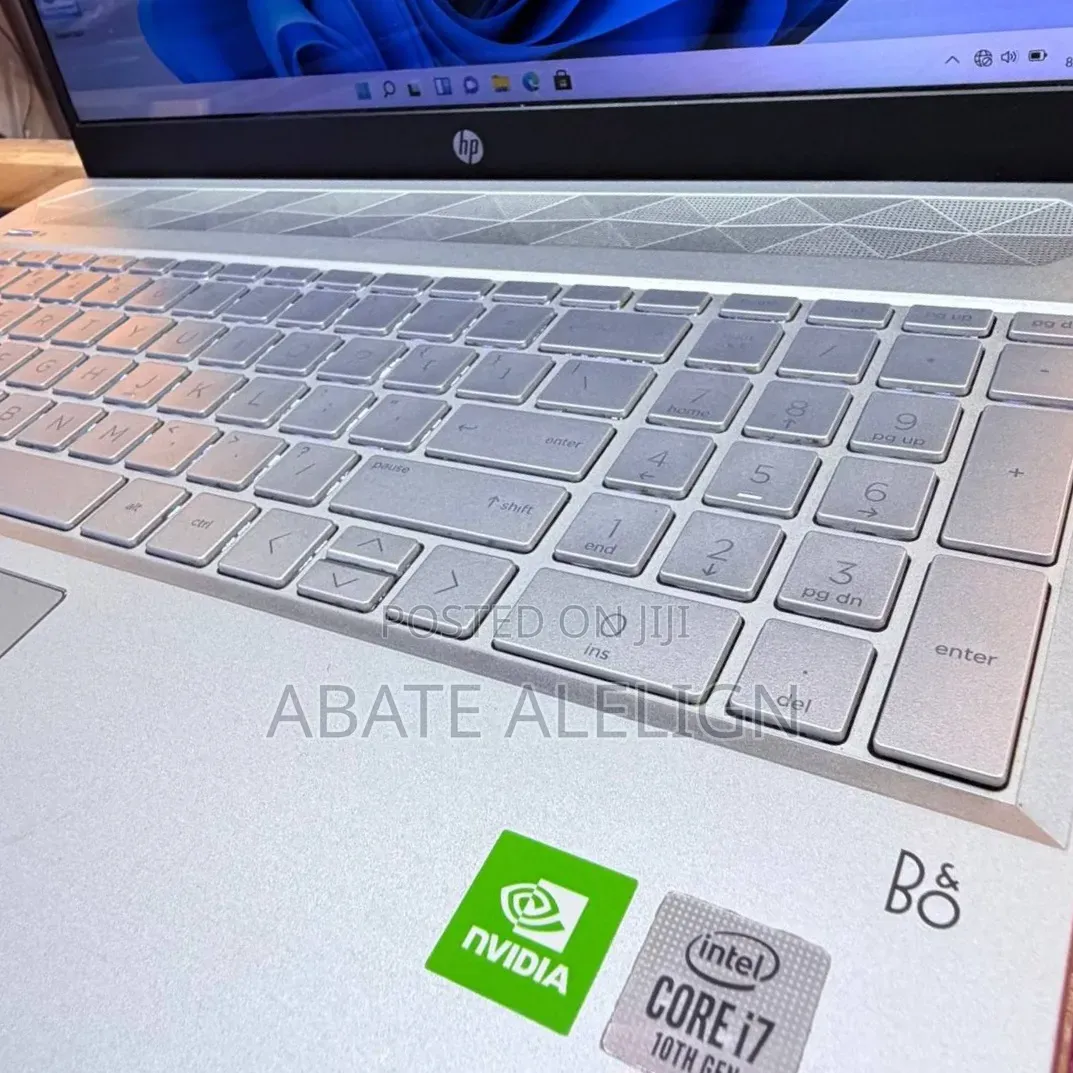 New Laptop HP Pavilion 15 16GB Intel Core i7 SSD 512GB