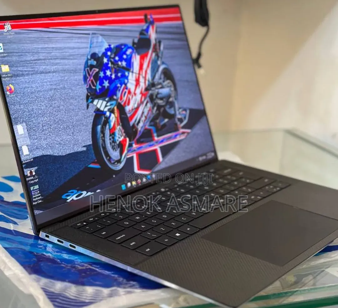 New Laptop Dell Precision 5560 16GB Intel Core i7 SSD 512GB