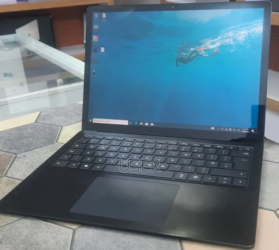 New Laptop Microsoft Surface Laptop 4 16GB Intel Core i7 SSD 512GB