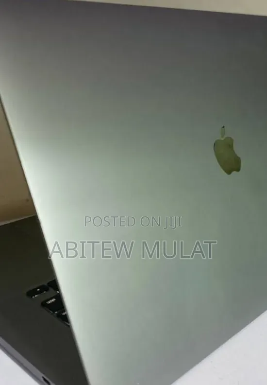 New Laptop Apple MacBook Pro 2019 16GB Intel Core i9 SSD 1T