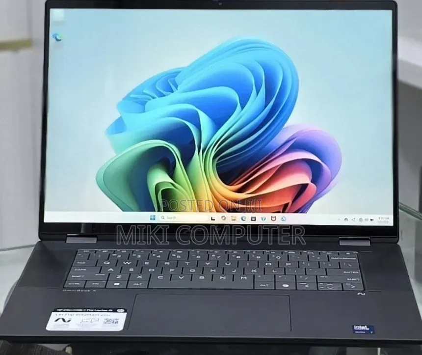 New Laptop HP OmniBook X Flip 14" 16GB Intel Core Ultra 7 SSD 1T