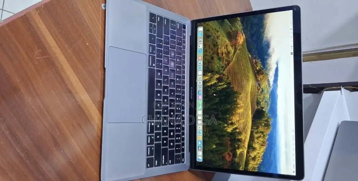 New Laptop Apple MacBook Air 2009 8GB Intel Core i5 SSD 128GB