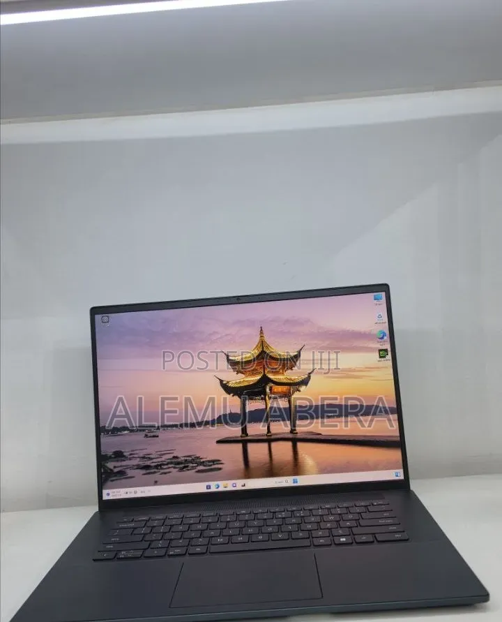 New Laptop Dell Inspiron 15 16GB Intel Core i7 SSD 512GB
