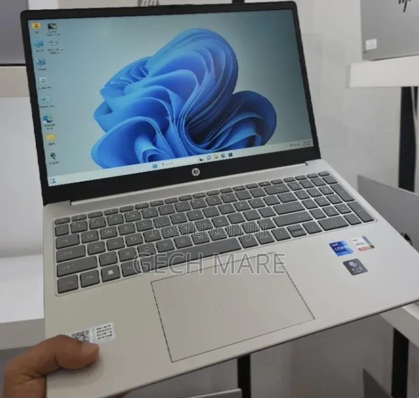 New Laptop HP Stream Notebook 16GB Intel Core i7 SSD 512GB