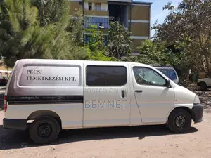 Toyota HiAce 2008 White