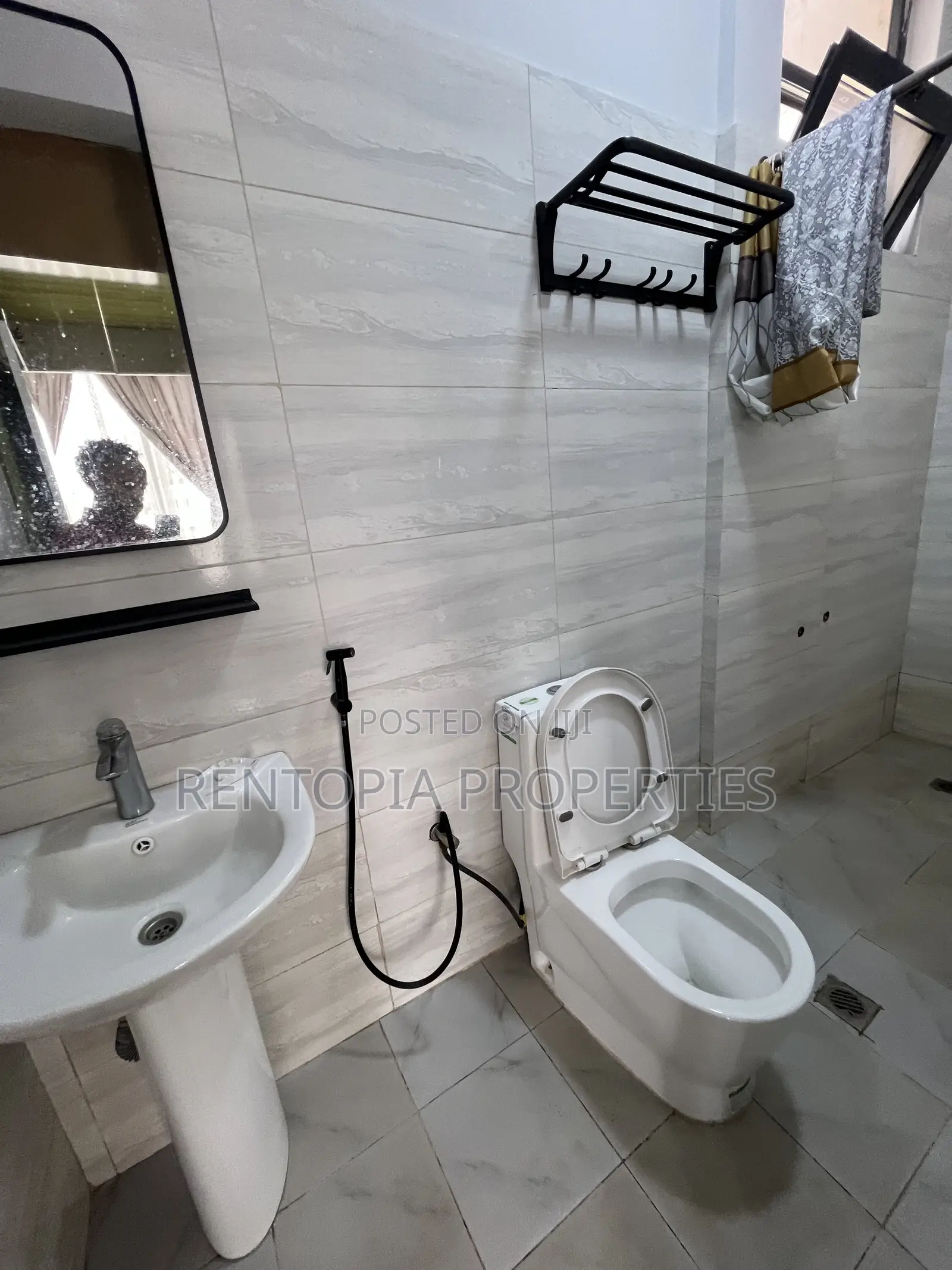 Furnished 2bdrm House in Bole for rent