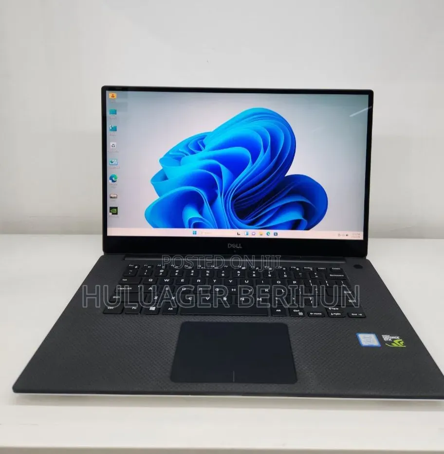 New Laptop Dell XPS 15 16GB Intel Core i7 SSD 512GB