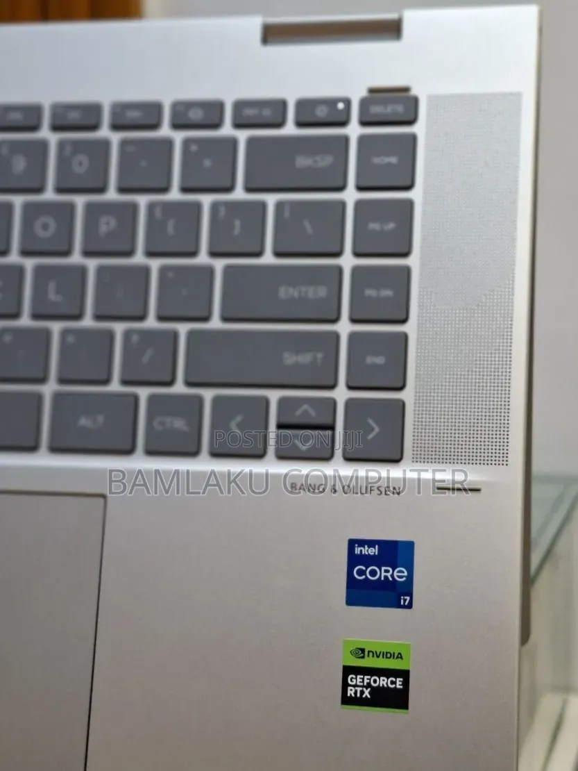 New Laptop HP Envy x360 16GB Intel Core i7 SSD 1T