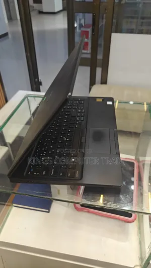 New Laptop Dell Latitude 5580 8GB Intel Core i5 SSD 256GB