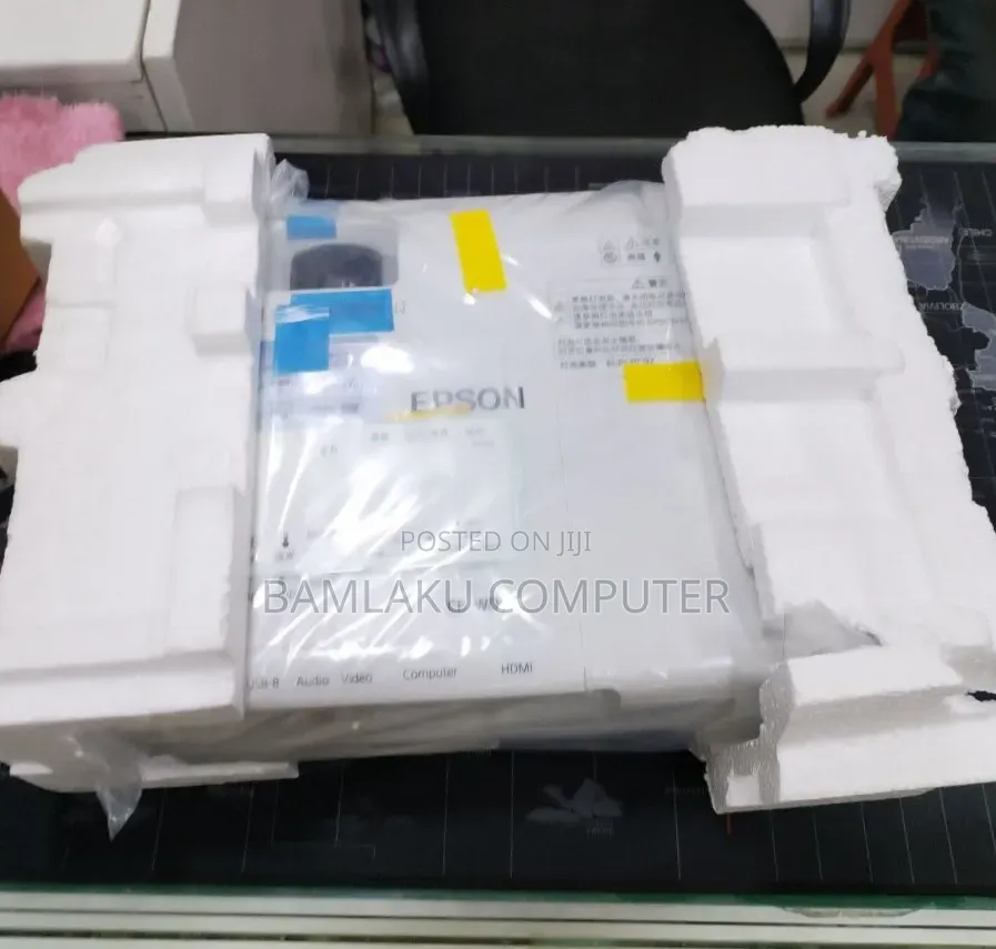 Brand New  EPSON Projector
Quantity 2PC 
Model Name:  CB -W06