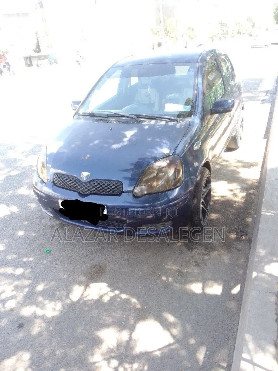 Toyota Vitz 2004 Blue