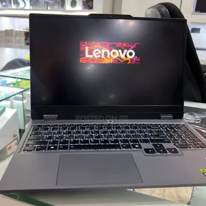 New Laptop Lenovo LOQ 15IRH8 16GB AMD Ryzen 5 SSD 512GB