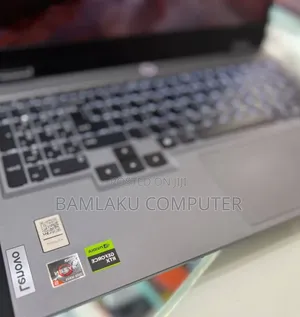New Laptop Lenovo LOQ 15IRH8 16GB AMD Ryzen 5 SSD 512GB