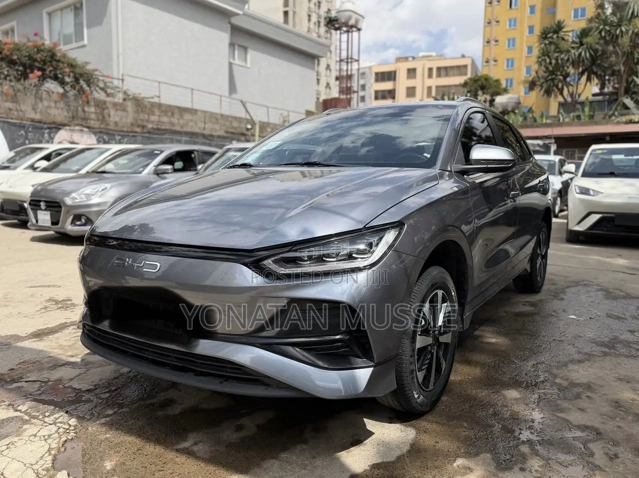 BYD E2 43 kWh 94 hp FWD 2024 Silver