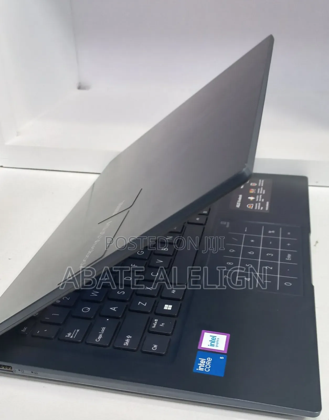 New Laptop Asus Vivobook 14 16GB Intel Core 7 SSD 512GB