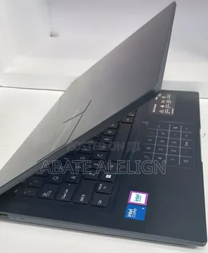 New Laptop Asus Vivobook 14 16GB Intel Core 7 SSD 512GB