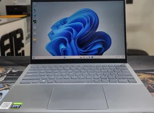 New Laptop Dell 16GB Intel Core i7 SSD 512GB