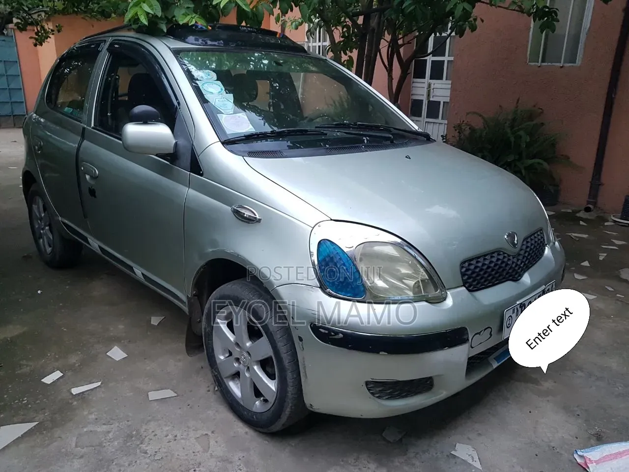 Toyota Vitz 2002 Gold