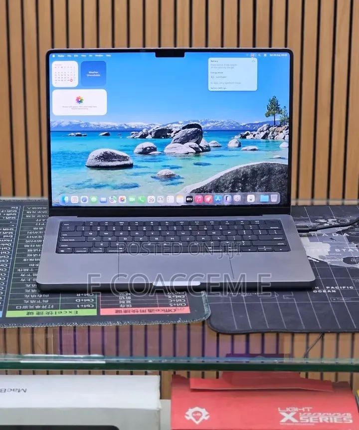 New Laptop Apple MacBook 16GB SSD 512GB