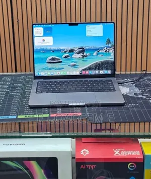 New Laptop Apple MacBook 16GB SSD 512GB