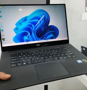 New Laptop Dell XPS 15 16GB Intel Core i7 SSD 512GB