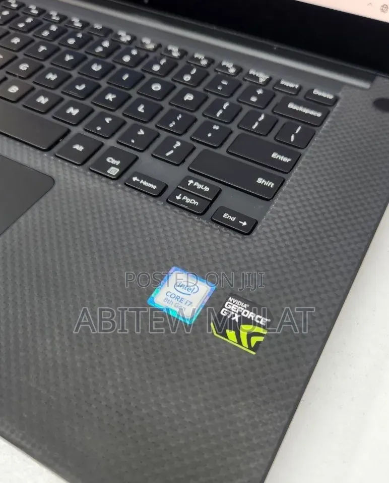 New Laptop Dell XPS 15 16GB Intel Core i7 SSD 512GB