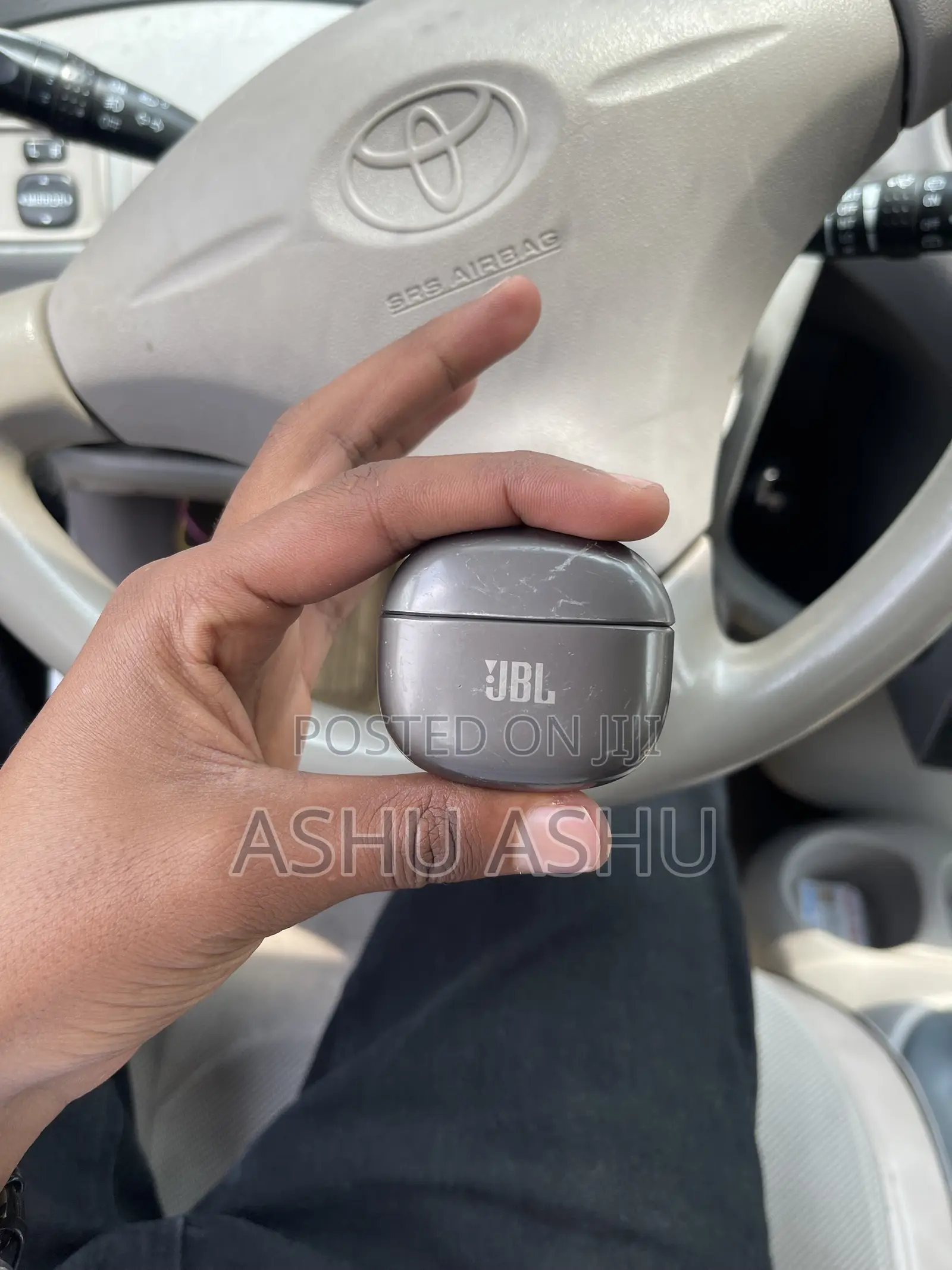 JBL Ear Pod