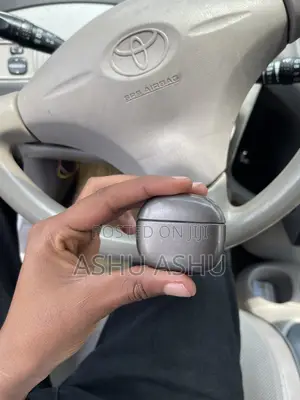 JBL Ear Pod