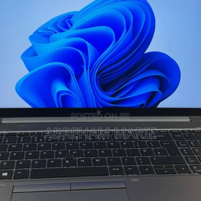 New Laptop HP ZBook 14 16GB Intel Core i7 SSD 512GB
