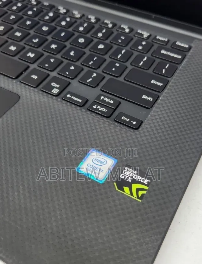 New Laptop Dell XPS 15 16GB Intel Core i7 SSD 512GB