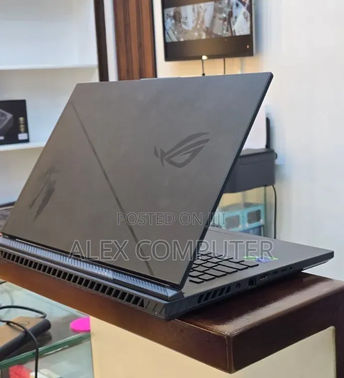 New Laptop Asus ROG Strix G16 G614 16GB Intel Core i9 SSD 1T