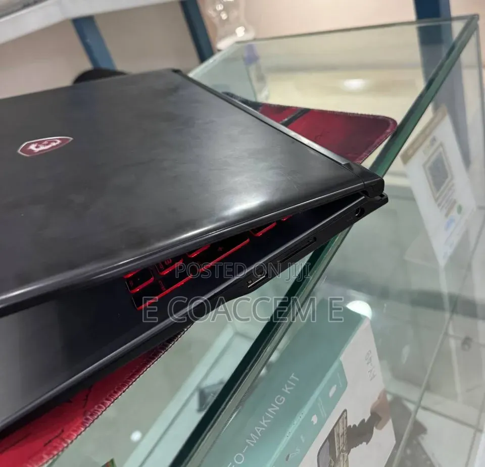 New Laptop MSI 16GB Intel Core i5 SSD 256GB