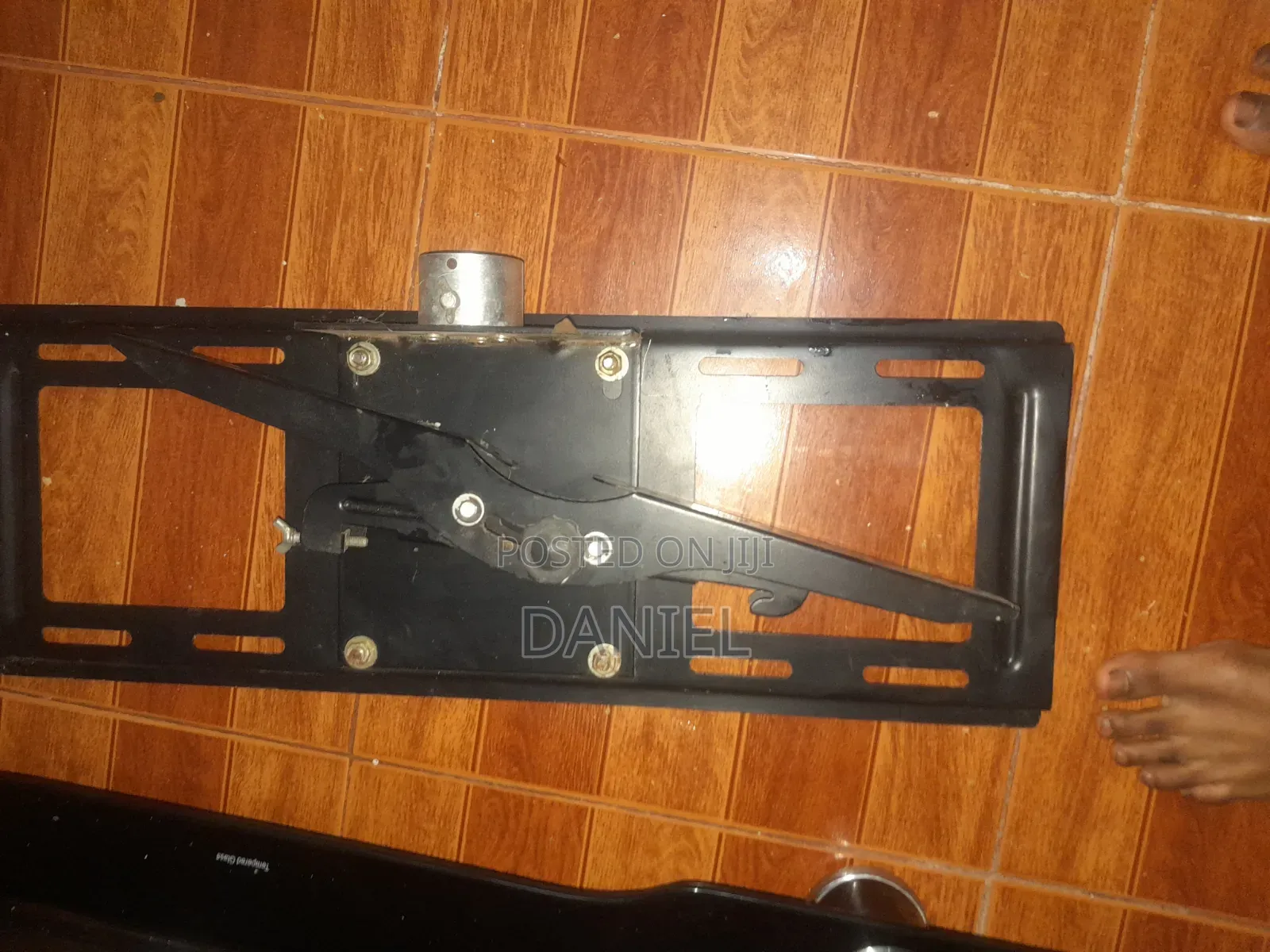 TV Stand With It Material