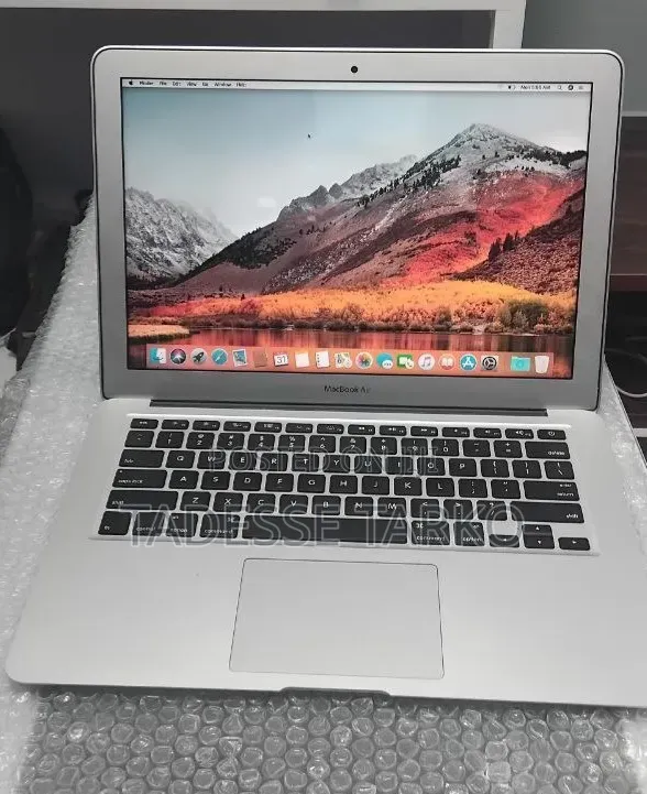 New Laptop Apple MacBook Air 2015 8GB Intel Core i5 SSD 256GB